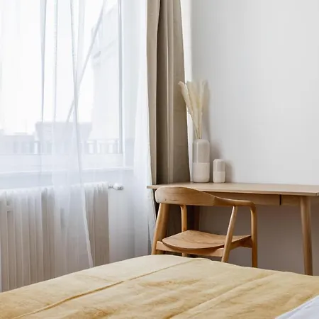 Bright Stylish Apartment With A Balcony In A Top Location Wenen Buitenkant foto