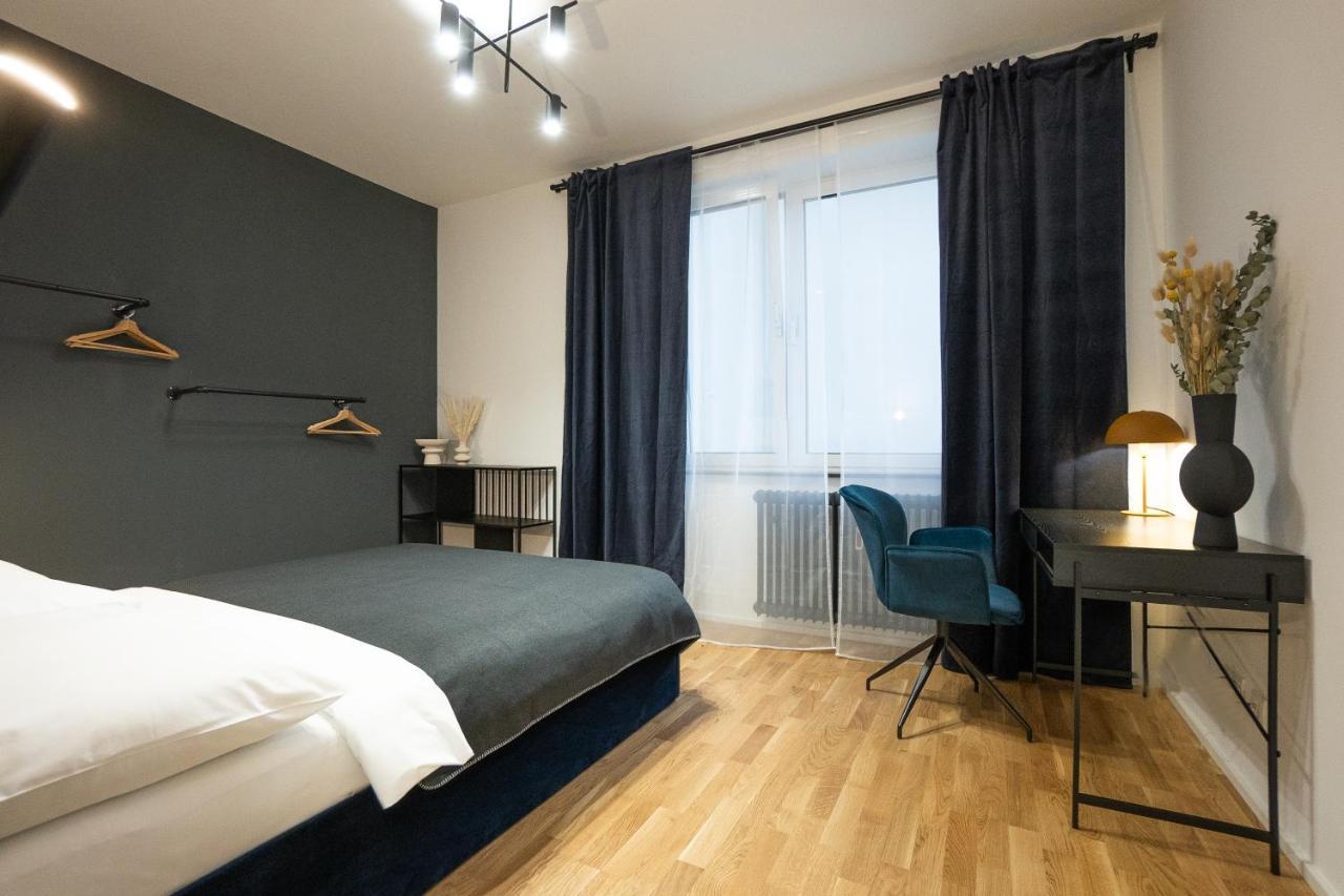 Bright Stylish With A Balcony In A Location Appartement *