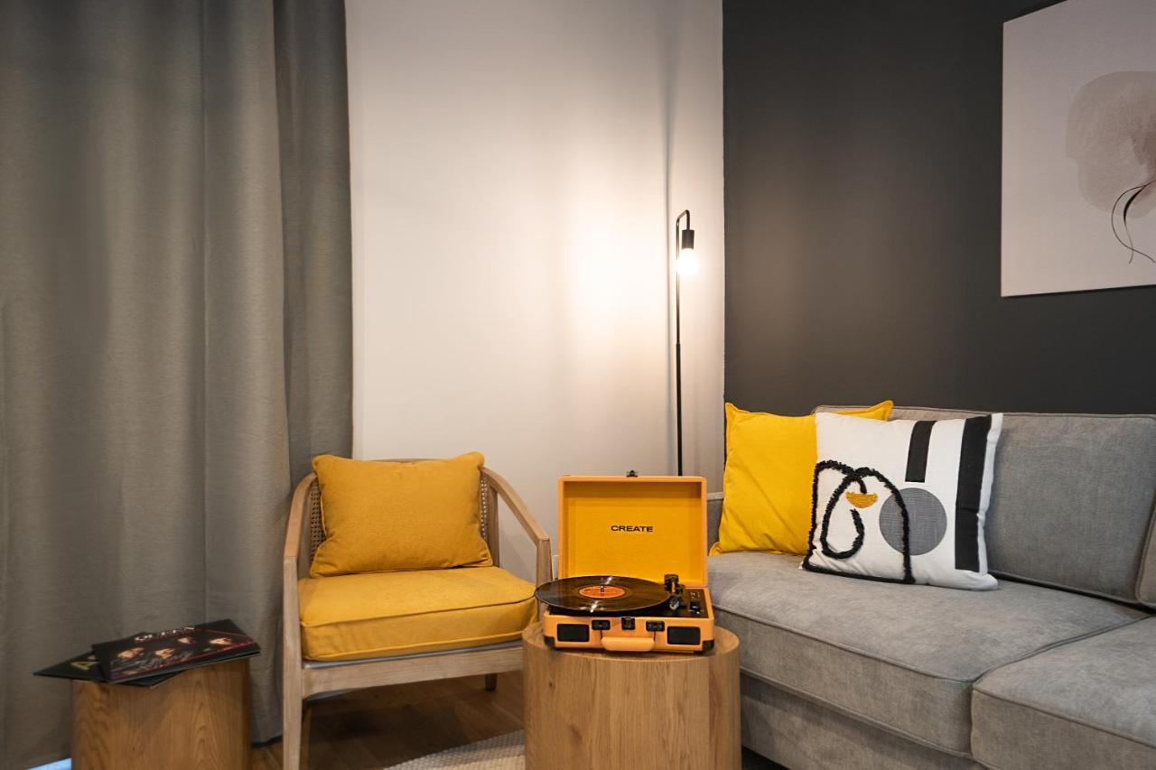 Appartement Bright Stylish With A Balcony In A Location *