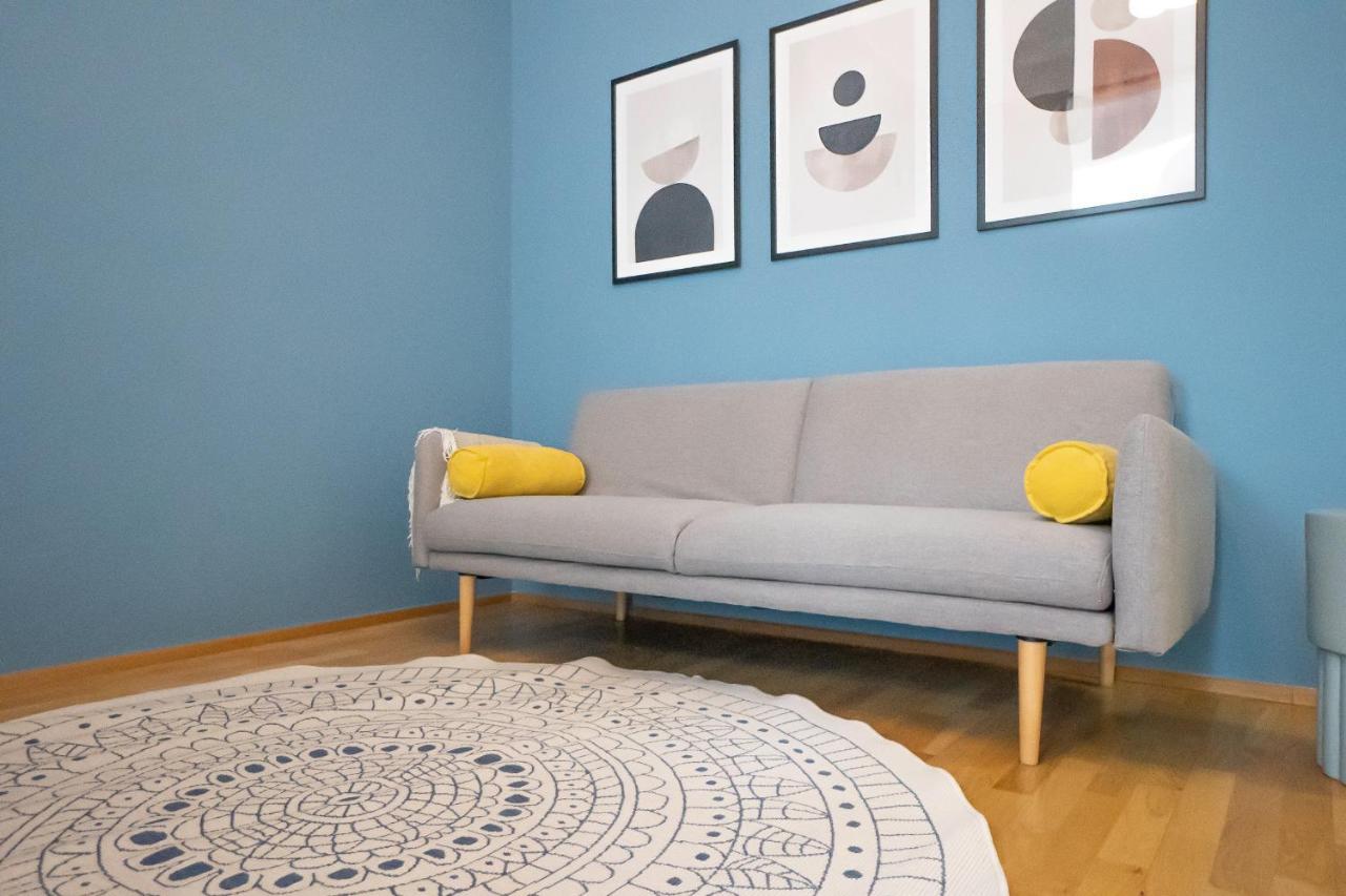 Appartement Bright Stylish With A Balcony In A Location *